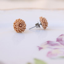 Tiny Taupe Dahlia Earrings
