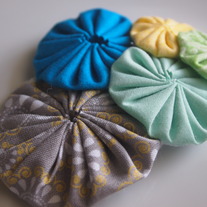 Grey, teal, yellow and blue cluster
