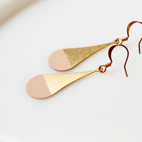 Blush Round Color Dipped Brass Earrings