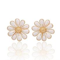 White Flower Earring- Gold Plated