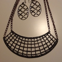 The Grid Necklace Set