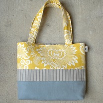 SCRAPPY TOTE IN PARTLY SUNNY