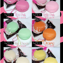 Cafe_de_n_squishy_macaroon_medium