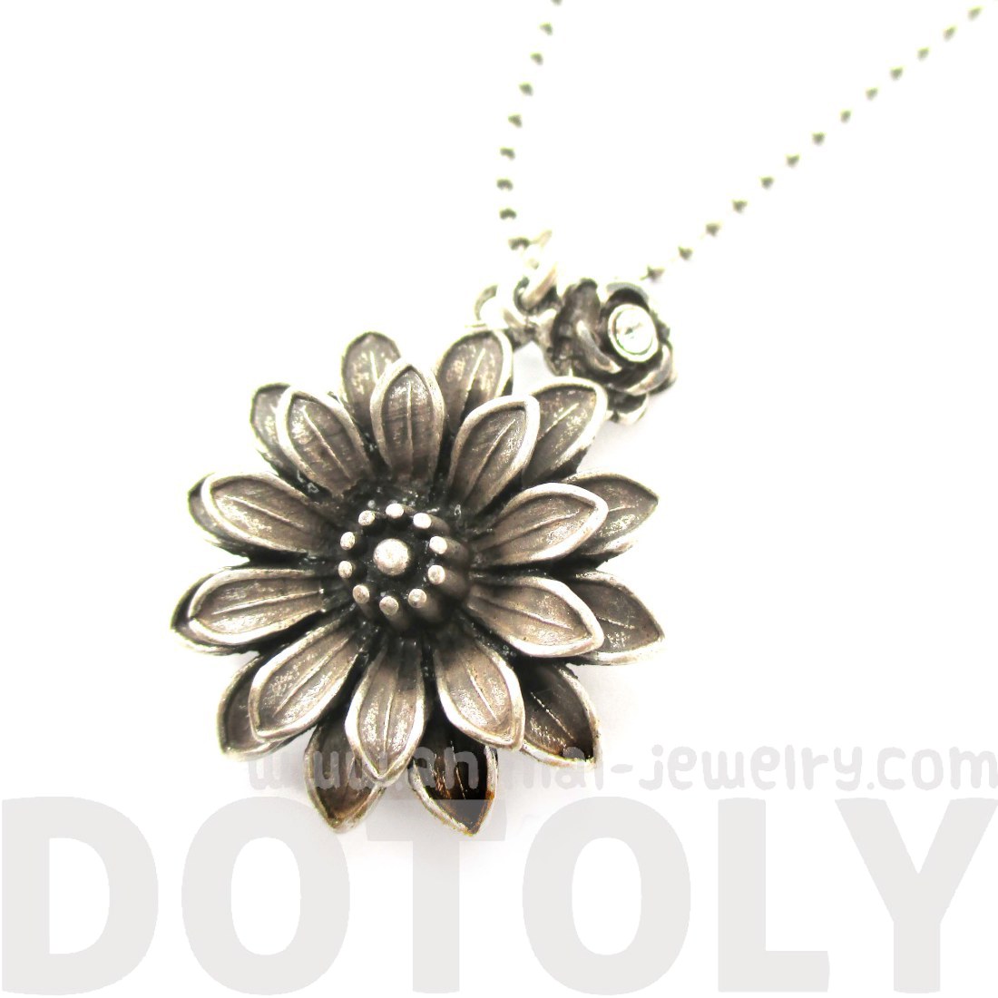 Realistic Dahlia Flower With Pointed Petals Floral Pendant Necklace in