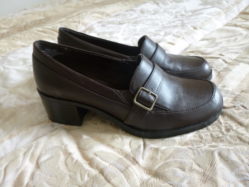 Brown School Shoes (Size 6.5) on Storenvy