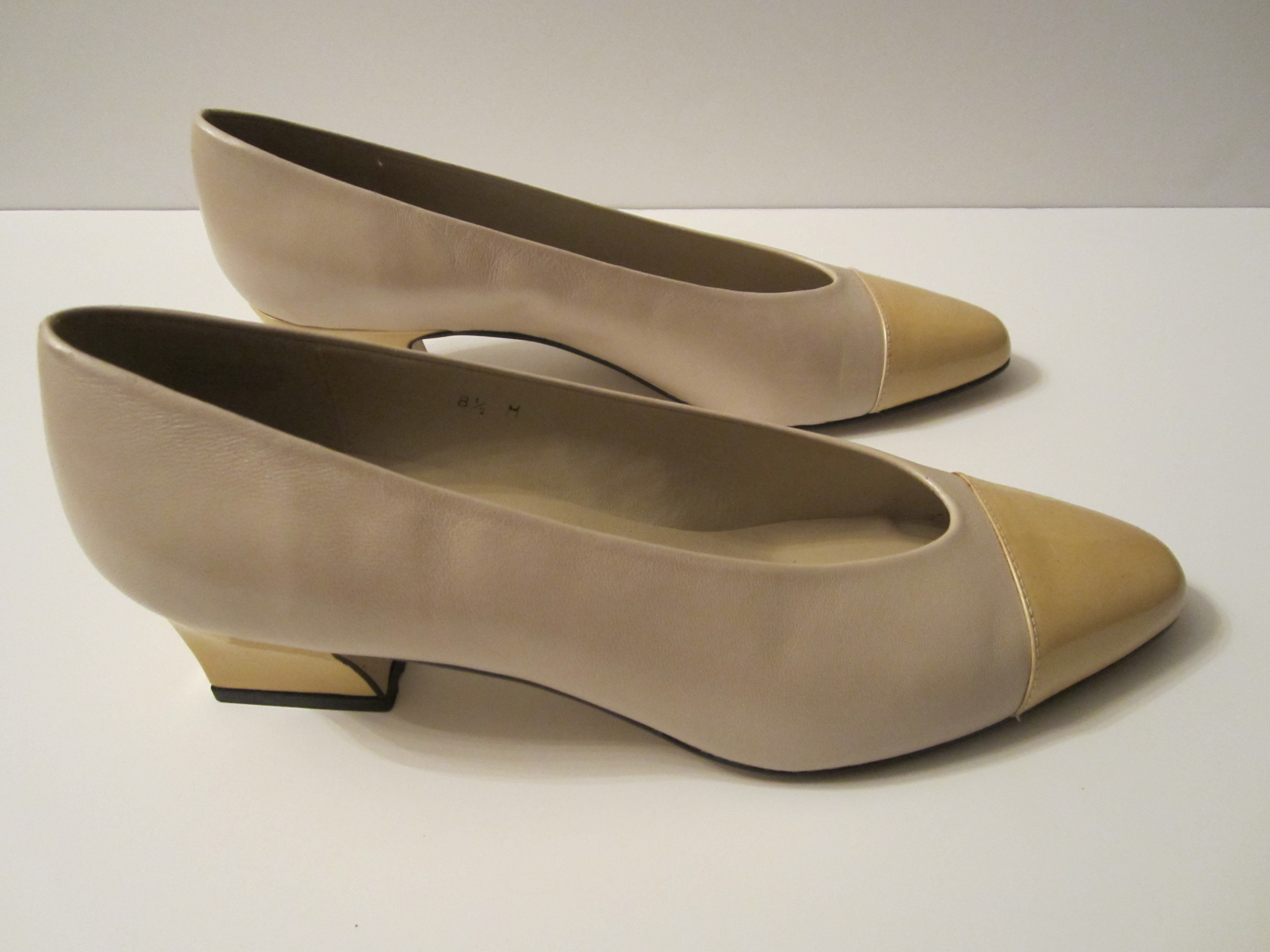 Influence Archive Etienne Aigner Spectator Pumps Online Store