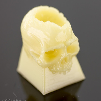 Bone skull keycap