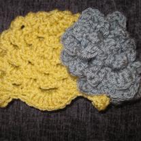 Yellow_and_grey_hat_medium