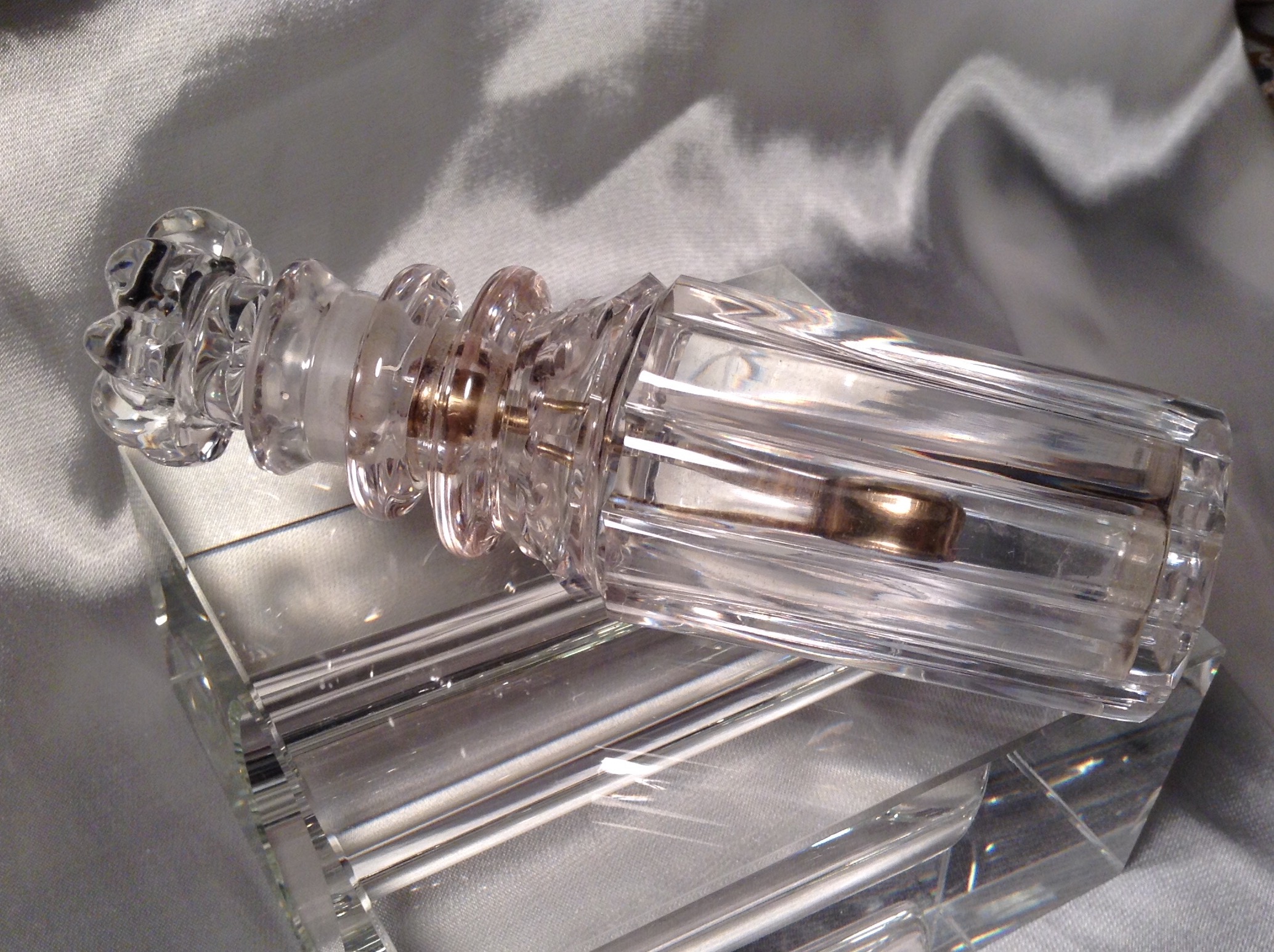 Ships Free Victorian Antique Snuff Bottle w/ Brass Spoon