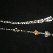 Beaded Bookmark Yellow/White/Floral/Hope