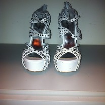 Bebe White Strap Up Heel (Size 7)