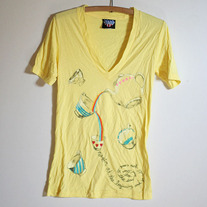 Alice in Wonderland Teacups Tee (Brand New)