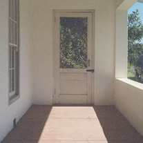 F1000001_1_medium