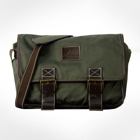 Classic Waxed Canvas Messenger Bag for Laptop-Army Green Classic Waxed Canvas Messenger Bag for Laptop-Army Green