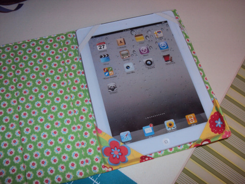 Custom iPad Trifold Standup Cover