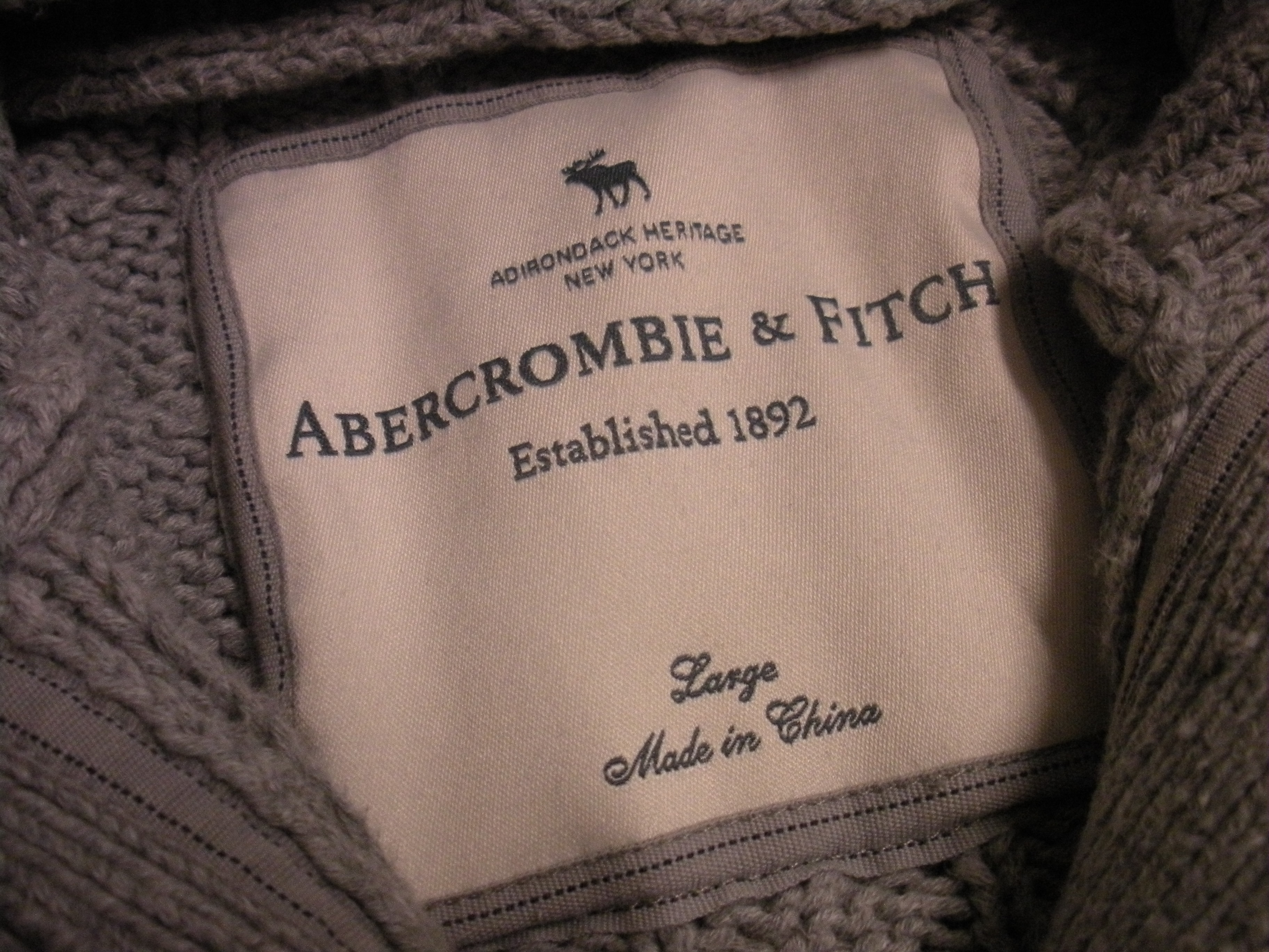 abercrombie and fitch tag