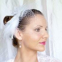 Snow White Bridal Veil Fascinator - Thumbnail 4