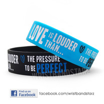 Lovlouder19_wristbandstarz_main_blu_set_medium