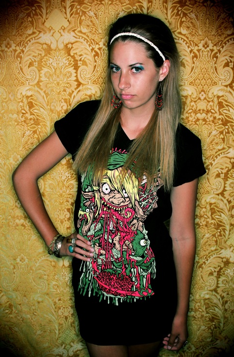 Cataclysmalink V-Neck