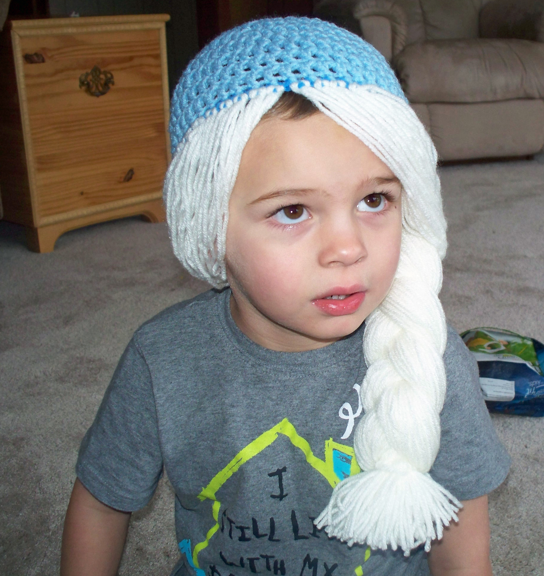 elsa hat
