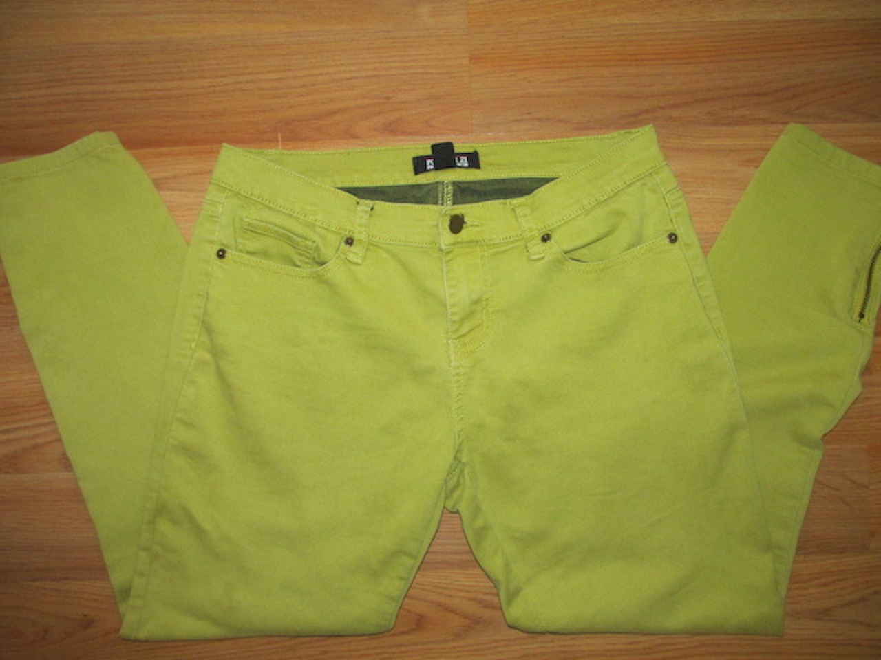 size 8 in forever 21 jeans