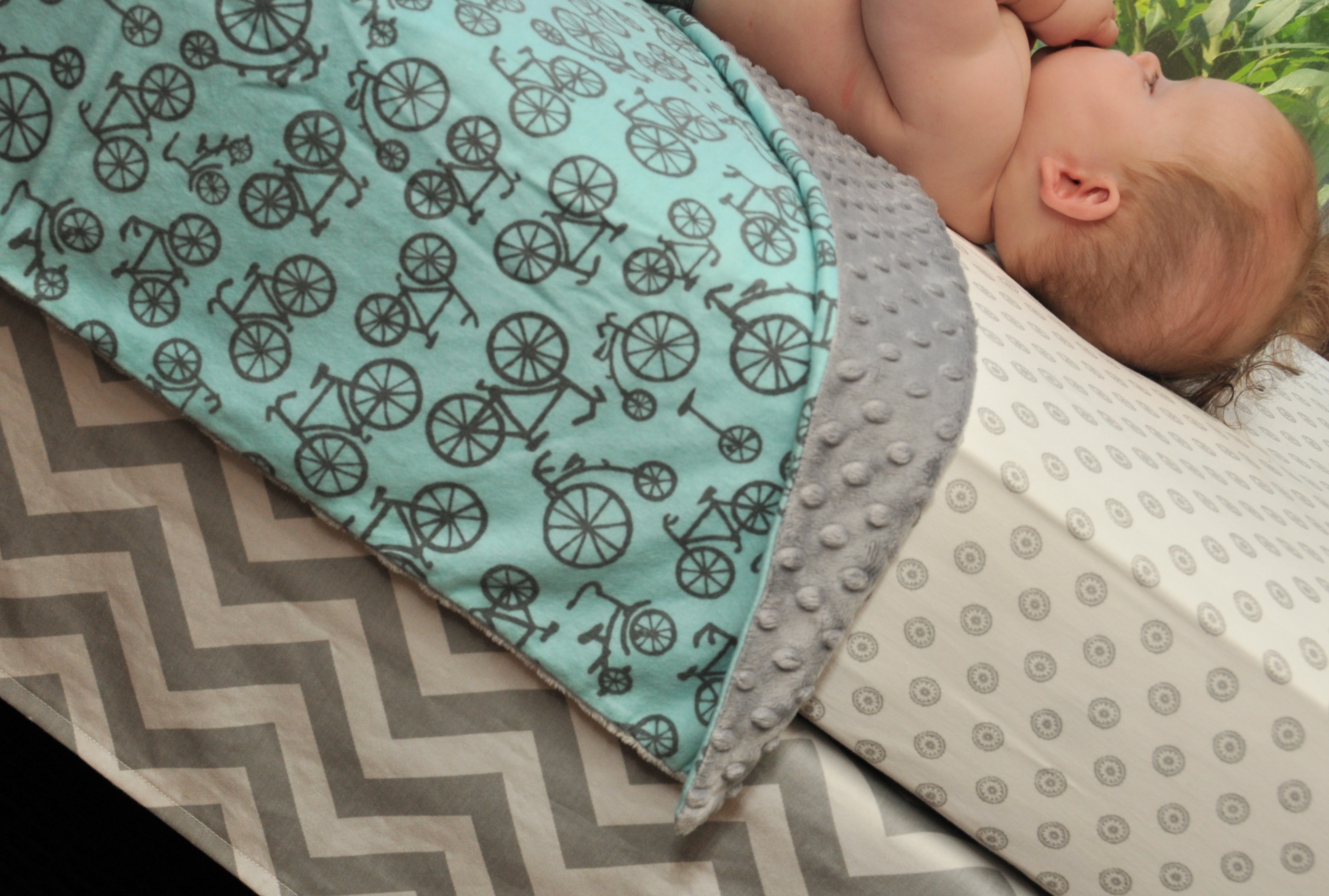 turquoise nursery decor