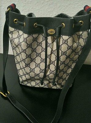 vintage gucci drawstring bucket bag
