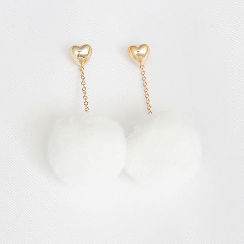 white pom pom earrings